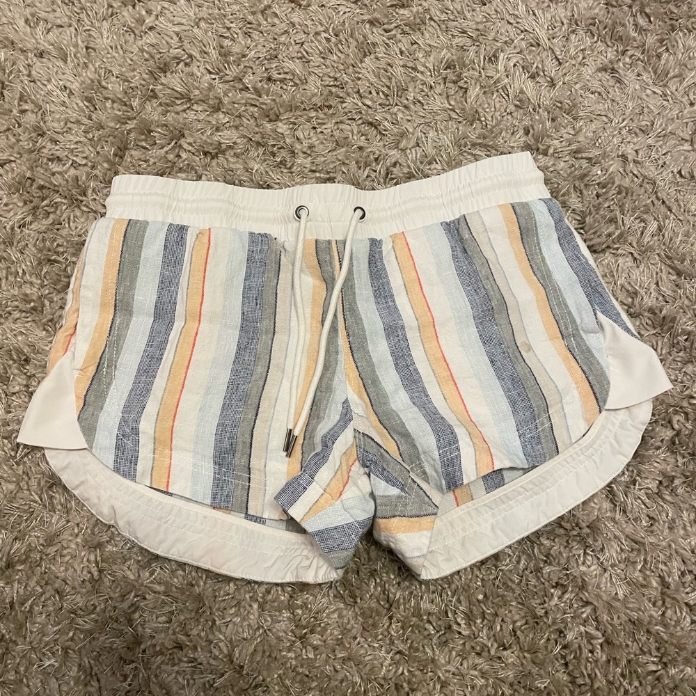 Striped beach shorts!!
